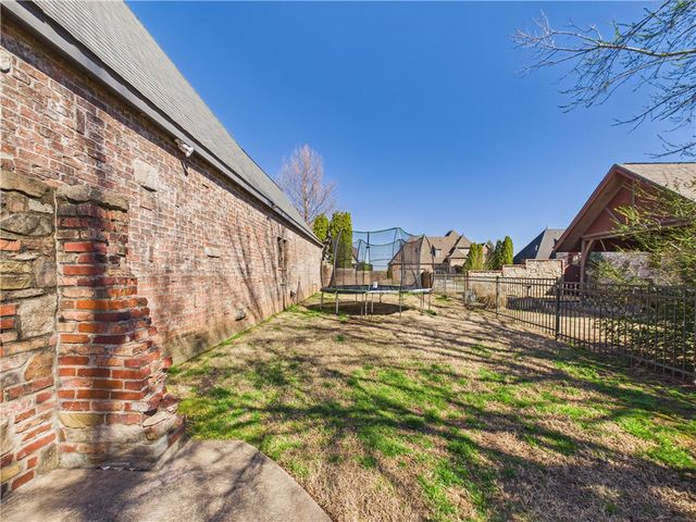 3603 SW Champagne Avenue, Bentonville, AR 72712