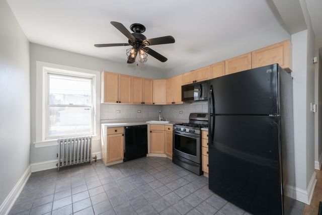 3135 W LELAND Avenue 1W, Chicago, IL 60625