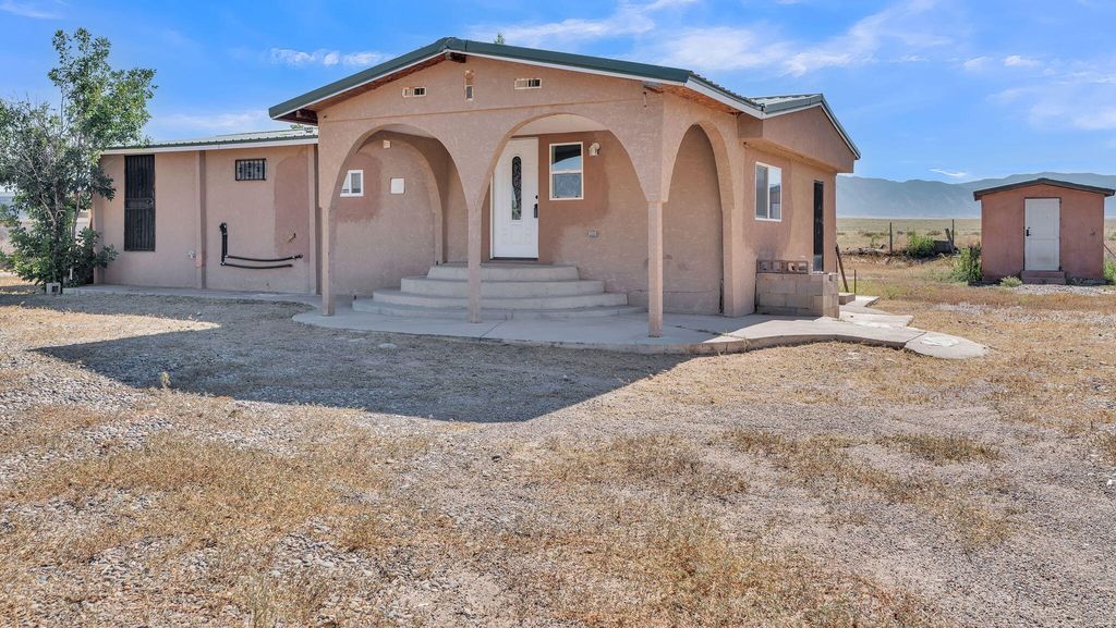 50 BRAZARO Avenue, Los Lunas, NM 87031