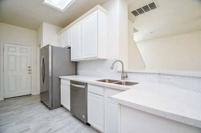 5607 Stonecloud Lane, Katy, TX 77494