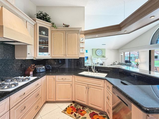 76891 Turendot Street, Palm Desert, CA 92211
