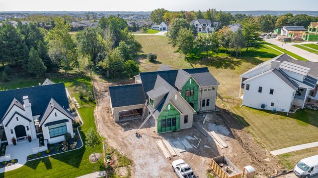 9468 Treehaven Court, West Des Moines, IA 50266