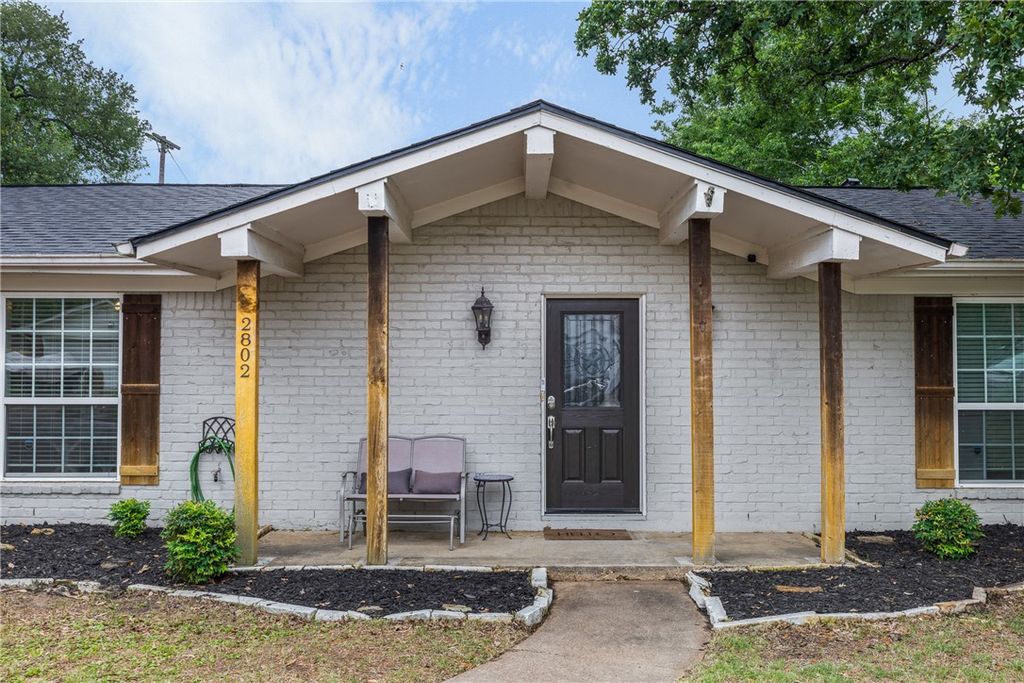 2802 Woodmeadow Drive, Bryan, TX 77802 — photo 3