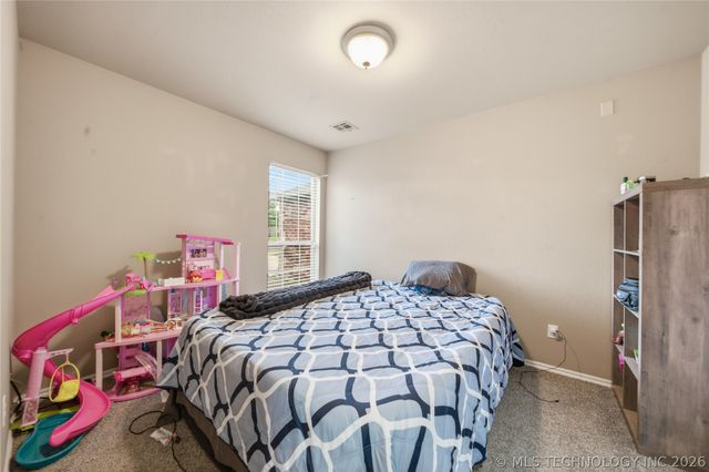 5318 Redbud Drive, Sand Springs, OK 74063