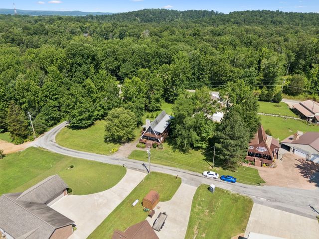 117 Sparrow Ln, Dover, TN 37058