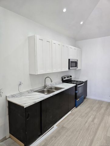 267 Morris Avenue, Inwood, NY 11096