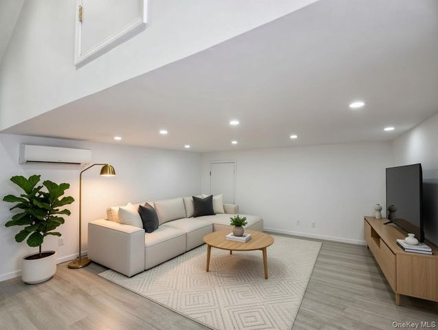 267 Morris Avenue, Inwood, NY 11096