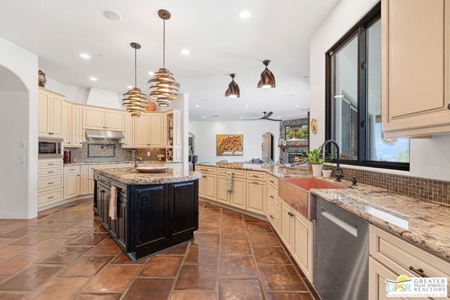 248 E Palo Verde Avenue, Palm Springs, CA 92264