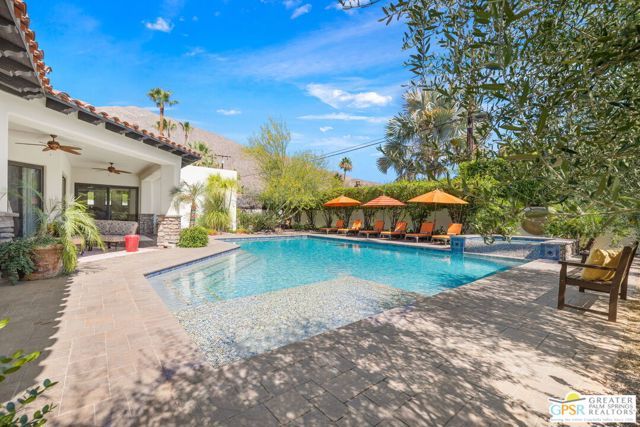 248 E Palo Verde Avenue, Palm Springs, CA 92264