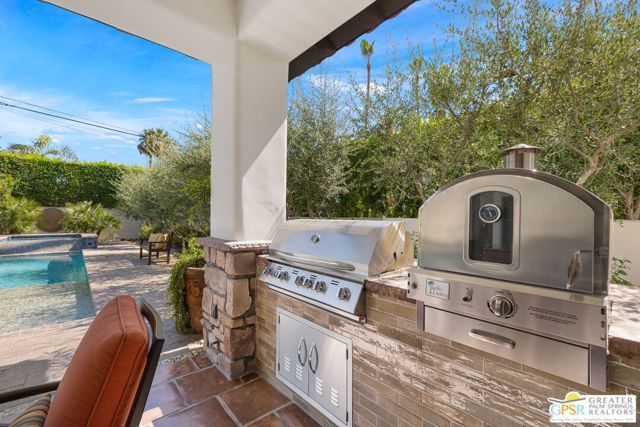 248 E Palo Verde Avenue, Palm Springs, CA 92264
