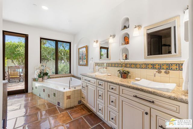 248 E Palo Verde Avenue, Palm Springs, CA 92264