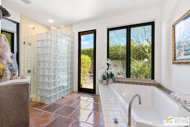 248 E Palo Verde Avenue, Palm Springs, CA 92264