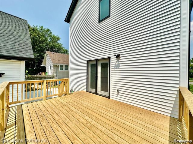 442 Ardmore Drive, Ferndale, MI 48220