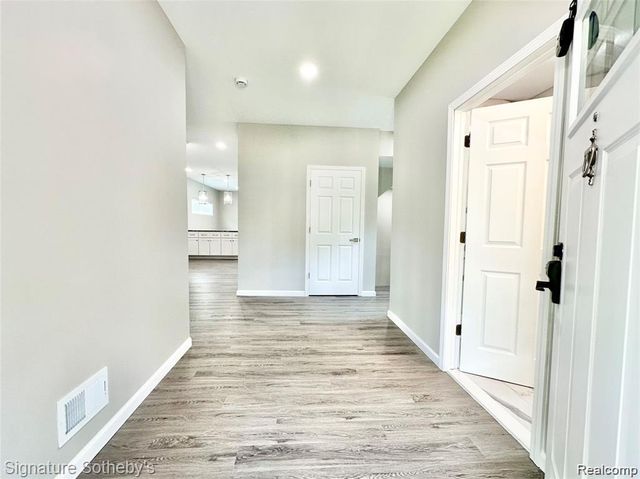 442 Ardmore Drive, Ferndale, MI 48220