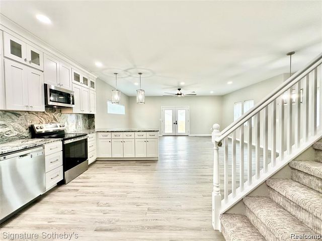 442 Ardmore Drive, Ferndale, MI 48220