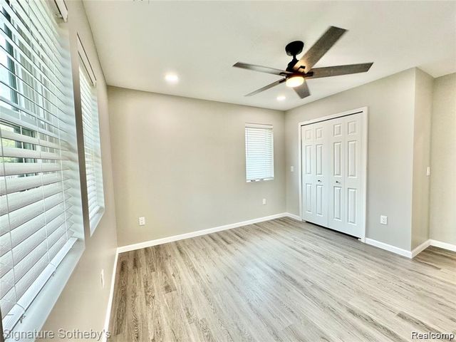 442 Ardmore Drive, Ferndale, MI 48220