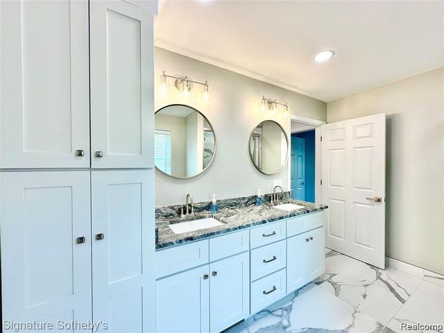 442 Ardmore Drive, Ferndale, MI 48220