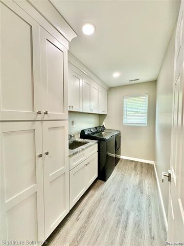 442 Ardmore Drive, Ferndale, MI 48220