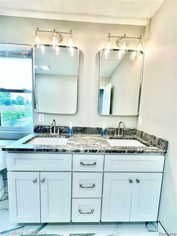 442 Ardmore Drive, Ferndale, MI 48220