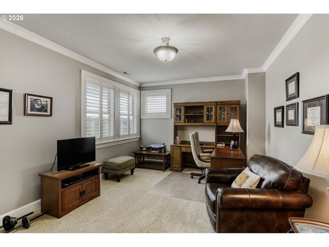 15809 Se PALERMO Ave, Happy Valley, OR 97086