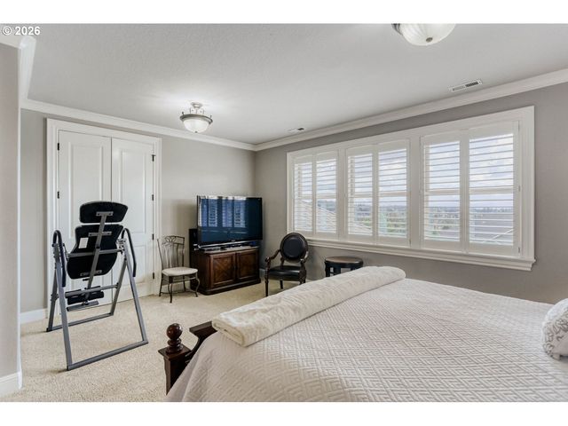 15809 Se PALERMO Ave, Happy Valley, OR 97086