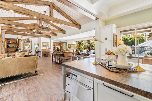 3330 Andreas Hills Drive, Palm Springs, CA 92264