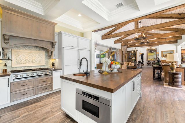 3330 Andreas Hills Drive, Palm Springs, CA 92264