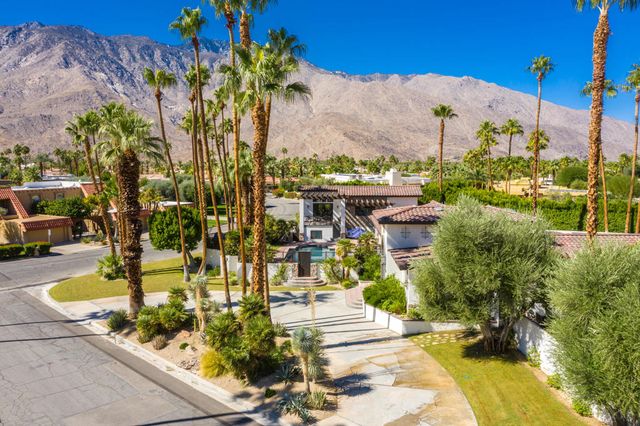 3330 Andreas Hills Drive, Palm Springs, CA 92264