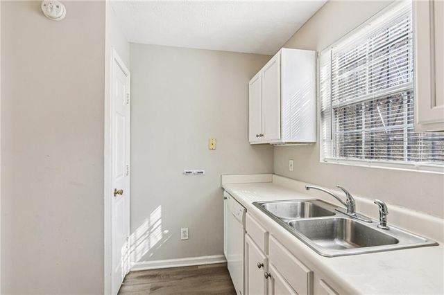 4310 Westglen Drive, Ellenwood, GA 30294