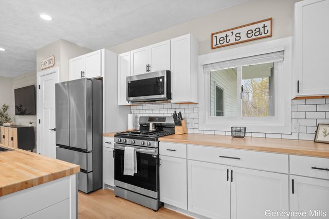 816 W Montcalm Street, Greenville, MI 48838