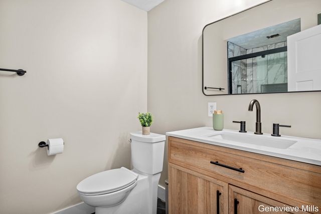 816 W Montcalm Street, Greenville, MI 48838