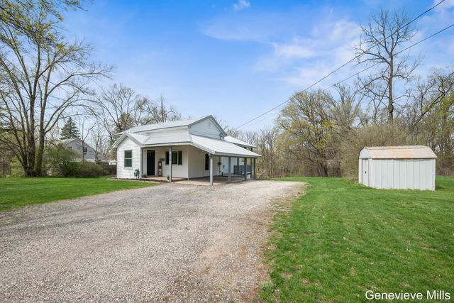 816 W Montcalm Street, Greenville, MI 48838