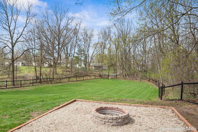 816 W Montcalm Street, Greenville, MI 48838