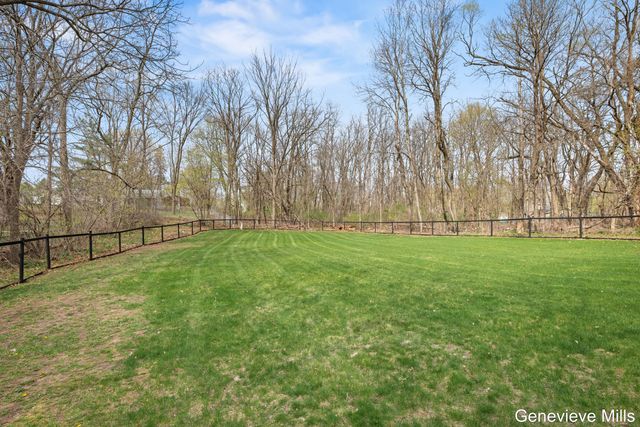 816 W Montcalm Street, Greenville, MI 48838