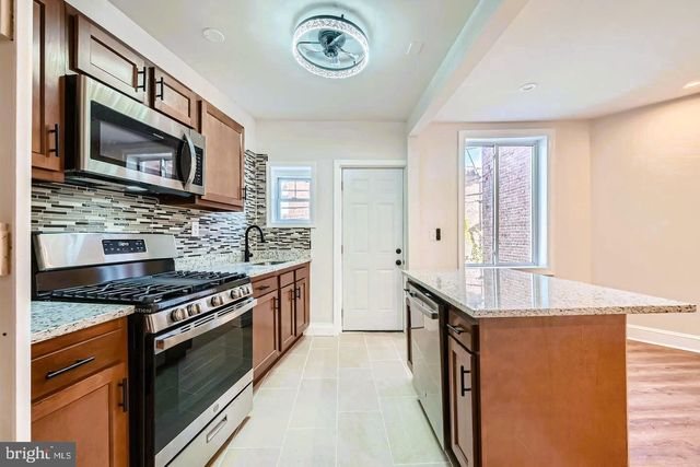 1216 BONAPARTE AVE, Baltimore, MD 21218