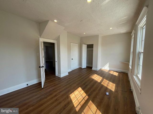 1216 BONAPARTE AVE, Baltimore, MD 21218