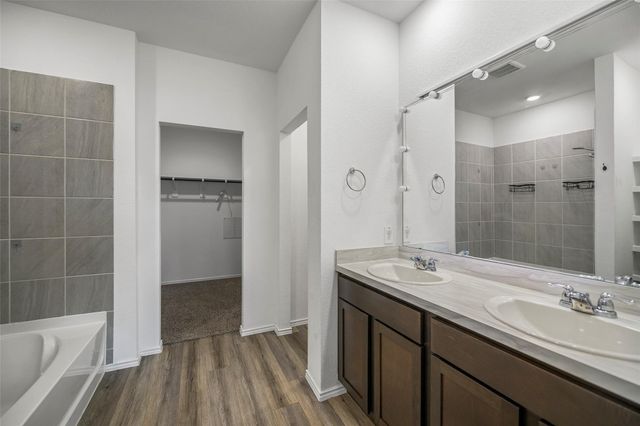 1103 Juniper Vista Dr, Houston, TX 77090