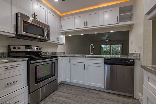 2562 Kings Lake BLVD, Naples, FL 34112