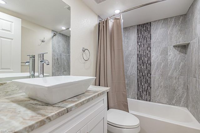 2562 Kings Lake BLVD, Naples, FL 34112
