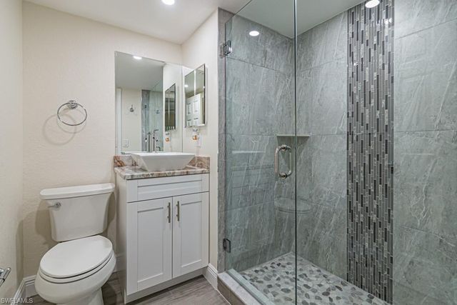 2562 Kings Lake BLVD, Naples, FL 34112