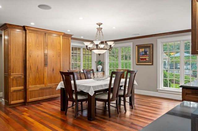56 Oak Drive, Bedford, NH 03110