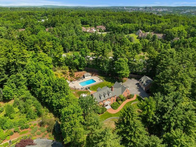 56 Oak Drive, Bedford, NH 03110