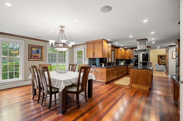 56 Oak Drive, Bedford, NH 03110