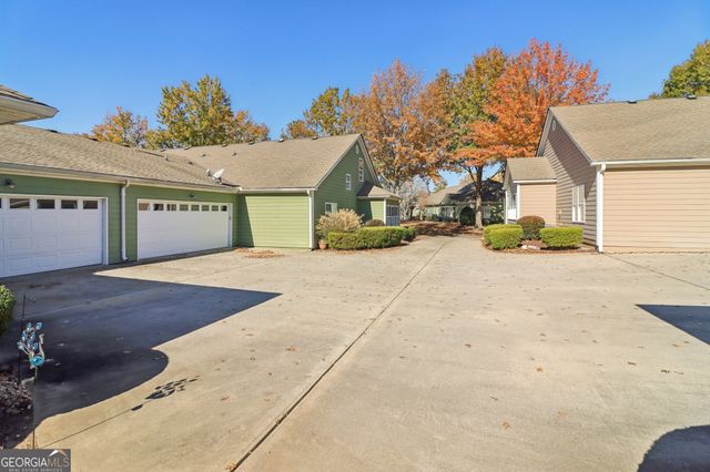 1502 Commonwealth Circle, Newnan, GA 30263