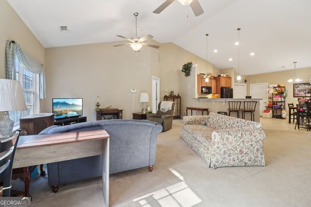 1502 Commonwealth Circle, Newnan, GA 30263