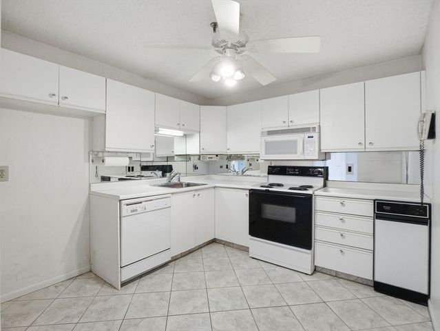 3920 Mystic Valley Pkwy 423, Medford, MA 02155