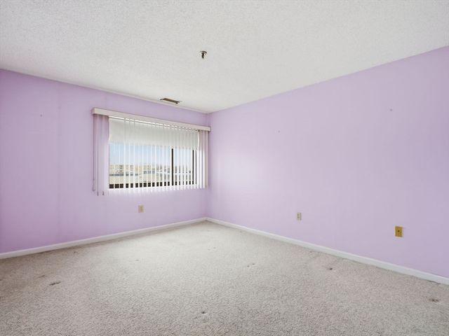 3920 Mystic Valley Pkwy 423, Medford, MA 02155