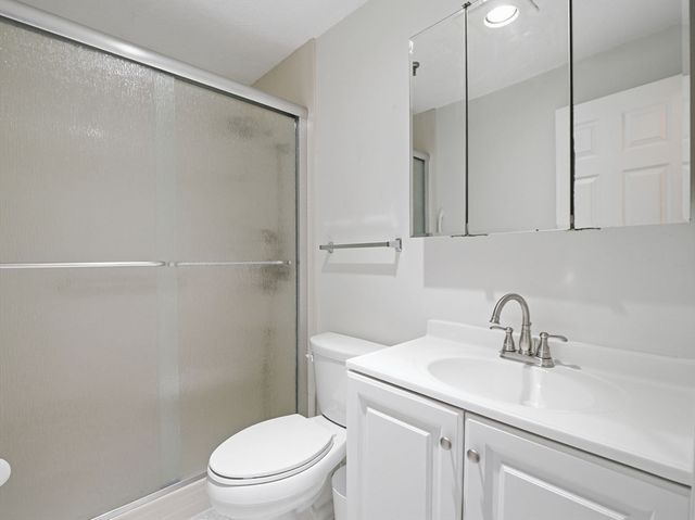 3920 Mystic Valley Pkwy 423, Medford, MA 02155