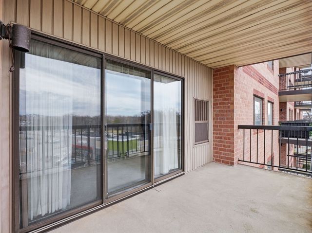 3920 Mystic Valley Pkwy 423, Medford, MA 02155