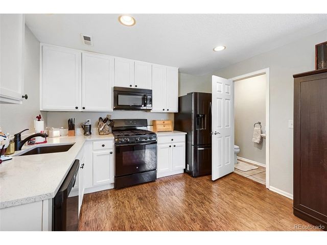 7846 S Kittredge Cir, Englewood, CO 80112